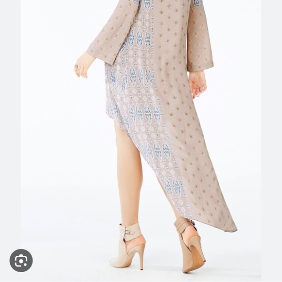 BCBG maxazria tapestry dress - Picture 3 of 9